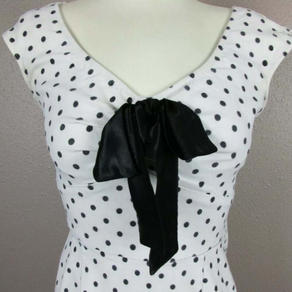 Black & White Polka Dot wiggle dress